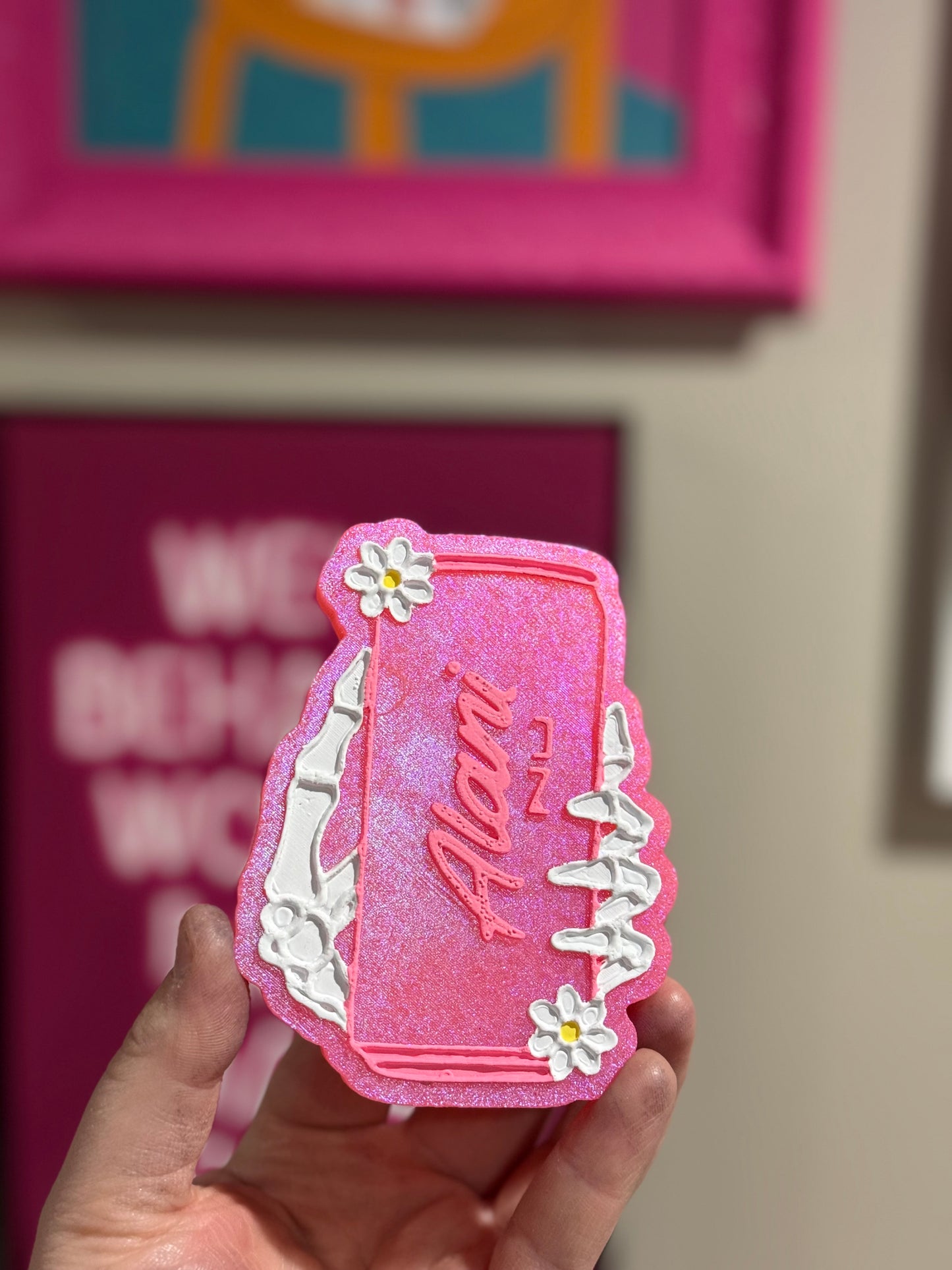 Alani Skeleton Hand Pink - Custom Freshie